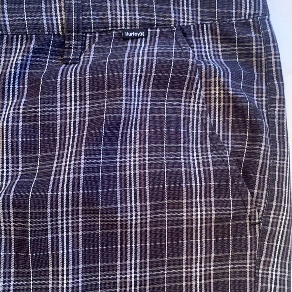 Hurley Men’s Black Plaid Shorts Size 34 Inseam 10”